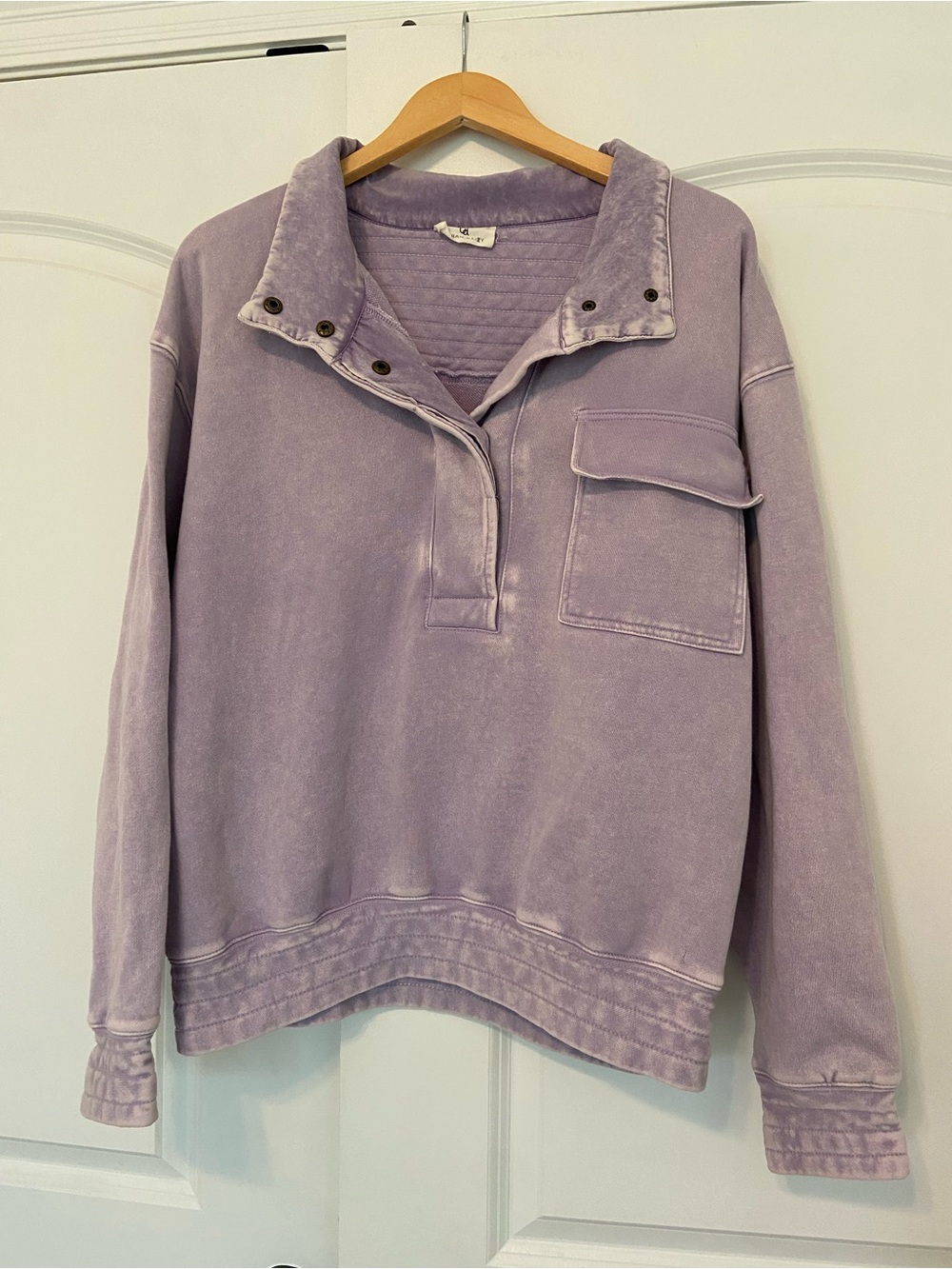 Urban Daizy Mineral Washed Snap Button Mock Neck Sweatshirt Large Lilac Purple